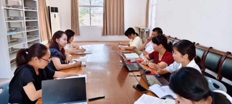 聚焦省情融入 共研教學(xué)改革||馬院思政課集體備課會(huì)扎實(shí)開(kāi)展