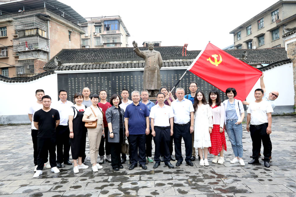 衡陽幼高專機關(guān)一、二、三支部開展“學(xué)史崇德 傳承紅色精神”黨史宣講活動