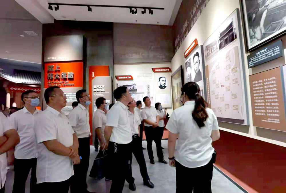 重溫崢嶸歲月，堅定初心使命——衡陽幼高專耒陽學(xué)院黨總支開展主題黨日活動