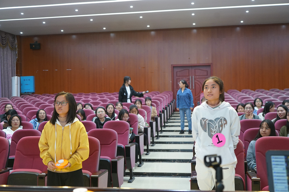 歷史賦予詩詞，詩詞光耀我心                  ——衡陽幼兒師范高等專科學(xué)校第一屆“中國詩詞大會”選拔賽完美收官