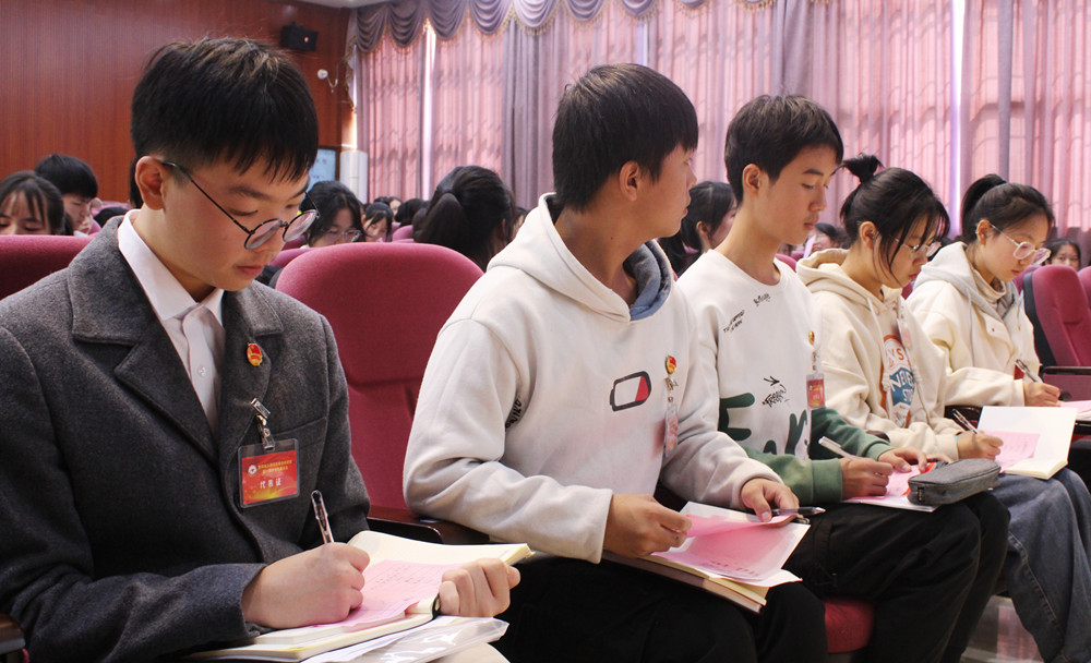 衡陽(yáng)幼高專召開第一次學(xué)生代表大會(huì)