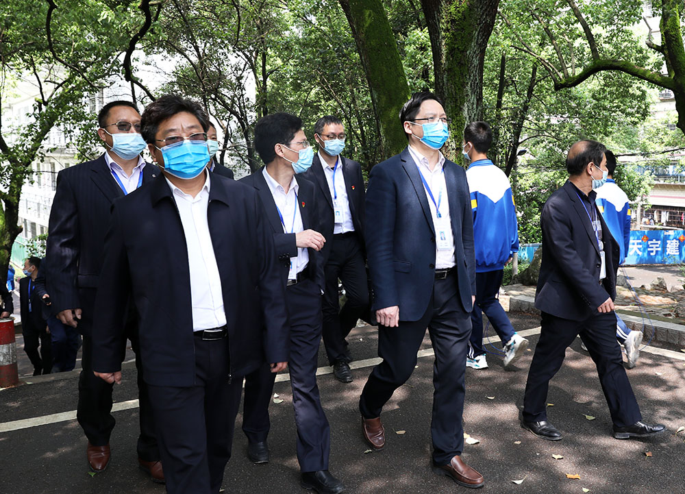 李來清、鄧昌大到耒陽校區(qū)調(diào)研