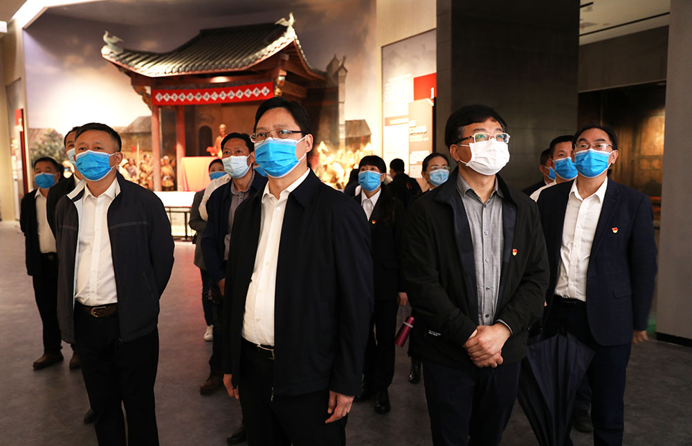 我校機關(guān)第一黨支部赴常寧市水口山工人運動紀(jì)念館開展主題黨日活動